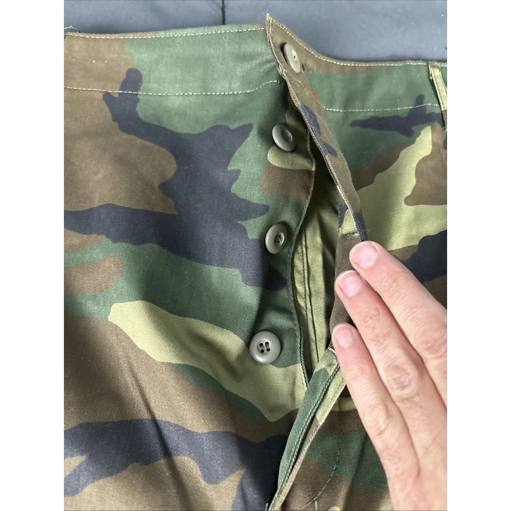 Rothco Woodland Camo Cargo Army Shorts Size XXXXL Paratrooper Button Fly BDU - Picture 5 of 11